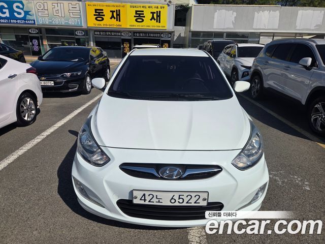 Hyundai Accent 2014 — photo 3
