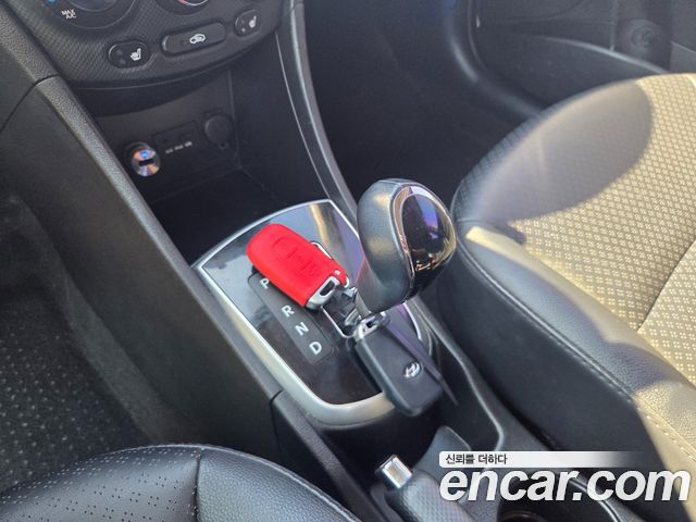 Hyundai Accent 2014 — photo 14