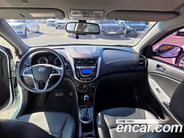 Hyundai Accent 2014 — photo 16