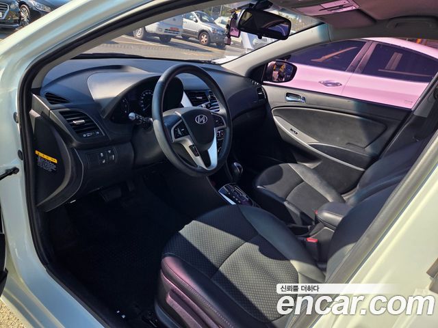 Hyundai Accent 2014 — photo 17