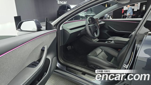 Tesla Model 3 2025 — photo 13
