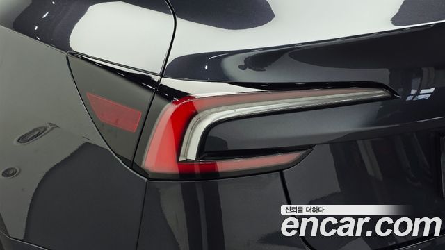Tesla Model 3 2025 — photo 9