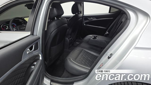 Genesis G70 2018 — photo 11