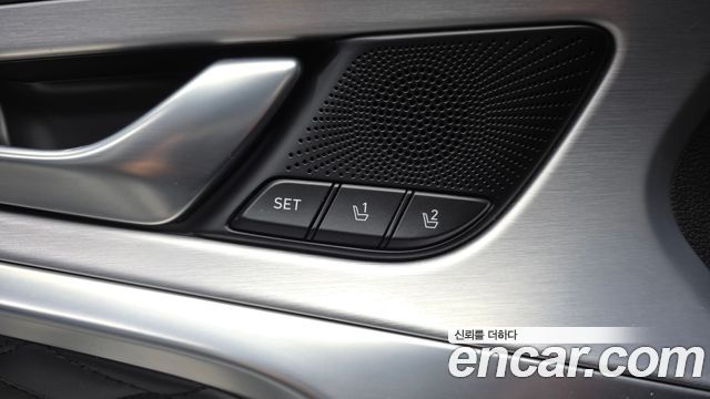 Genesis G70 2018 — photo 12