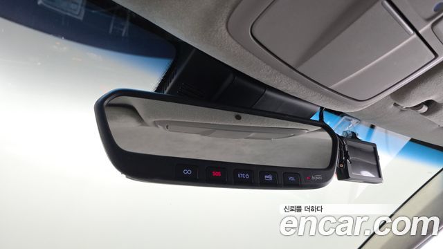 Genesis G70 2018 — photo 18