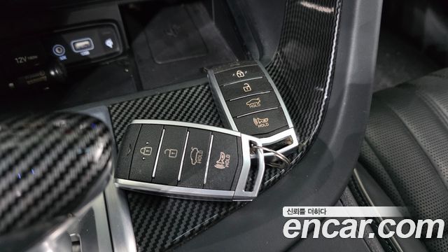 Genesis G70 2018 — photo 20