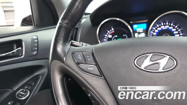 Hyundai Sonata 2014 — photo 35