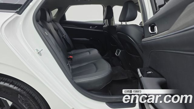 Kia K5 2024 — photo 12