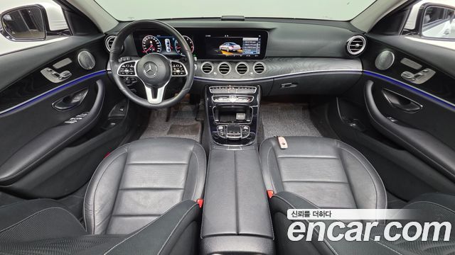 Mercedes-Benz E-Class 2019 — photo 7