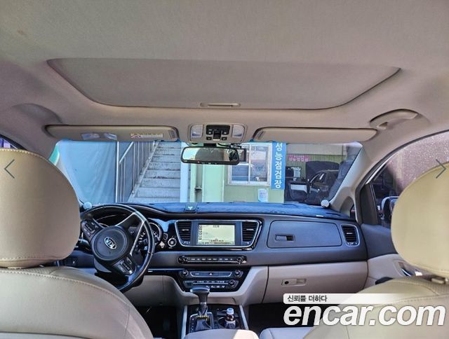 Kia Canival 2017 — photo 7