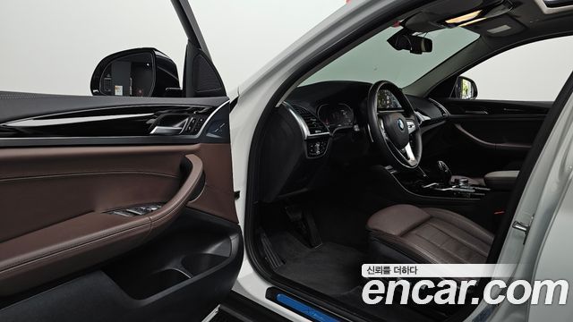 BMW X4 2021 — photo 10