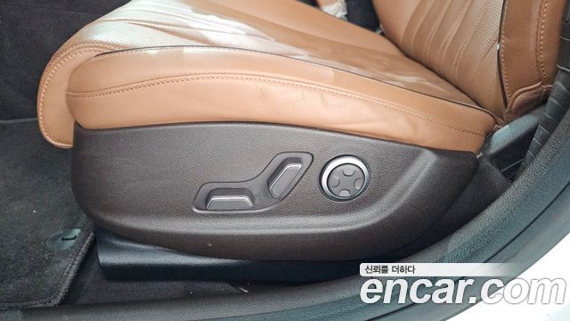 Genesis G80 2021 — photo 30
