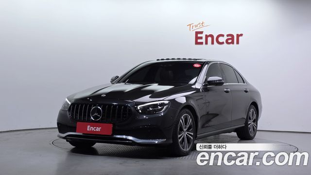 Mercedes-Benz E-Class 2022 — photo 1