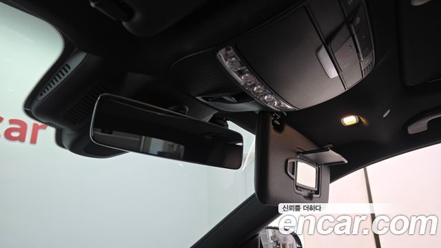 Mercedes-Benz E-Class 2022 — photo 30