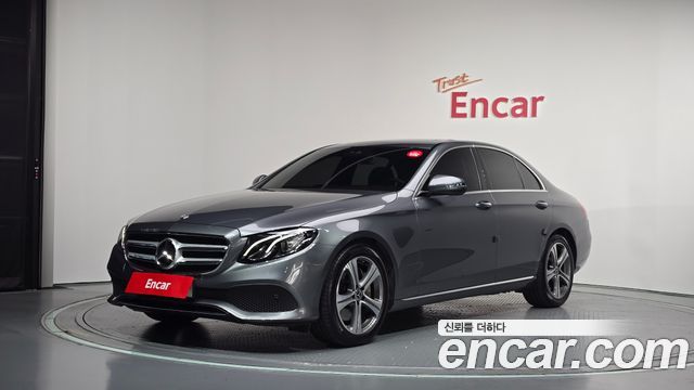 Mercedes-Benz E-Class 2019 — photo 1