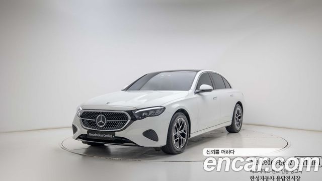 Mercedes-Benz E-Class 2026 — photo 1