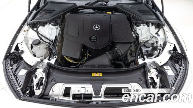 Mercedes-Benz E-Class 2026 — photo 6