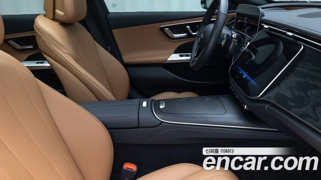 Mercedes-Benz E-Class 2026 — photo 9