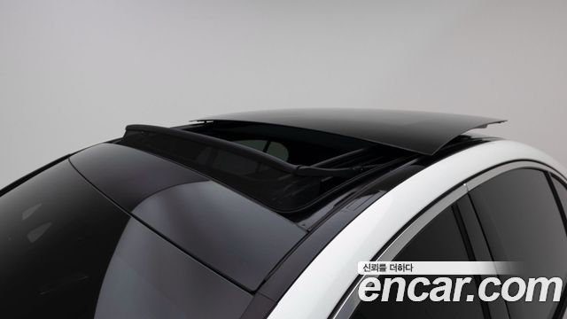 Mercedes-Benz E-Class 2026 — photo 12