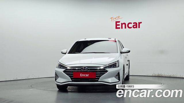 Hyundai AVANTE 2020 — photo 3