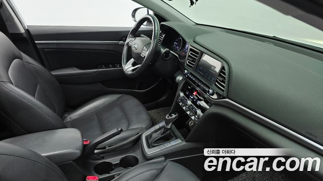 Hyundai AVANTE 2020 — photo 26