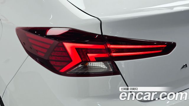 Hyundai AVANTE 2020 — photo 9