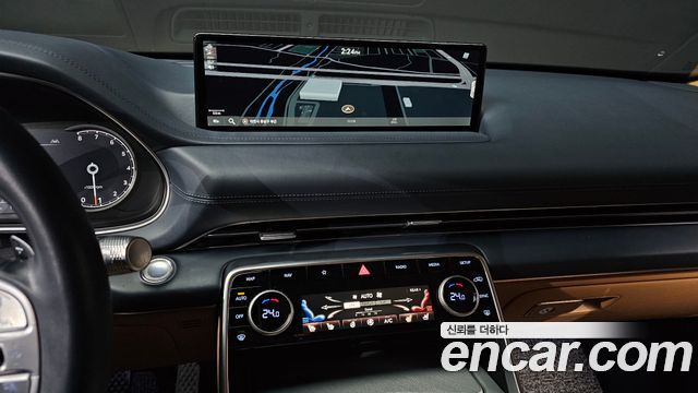 Genesis GV80 2022 — photo 18