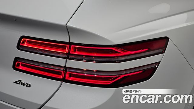 Genesis GV80 2022 — photo 9