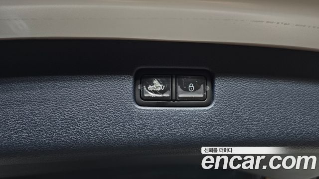 Genesis GV80 2022 — photo 32