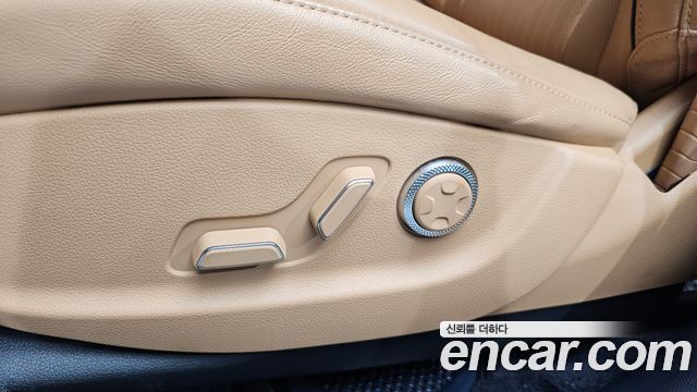 Genesis GV80 2022 — photo 35