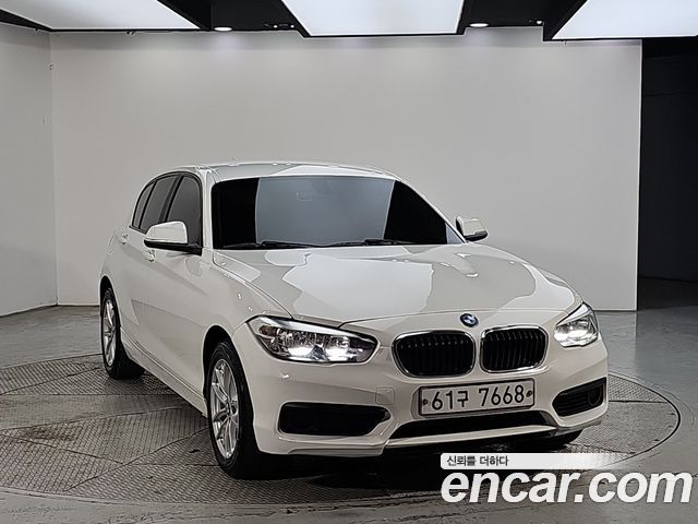 BMW 1-Series 2018 — photo 2