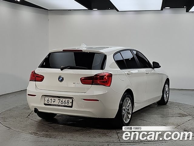 BMW 1-Series 2018 — photo 4