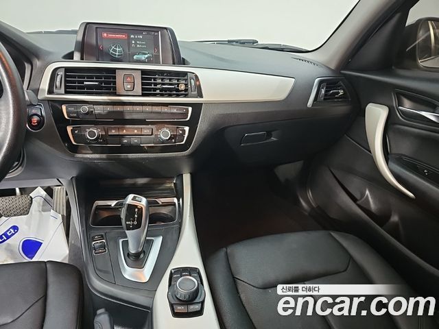 BMW 1-Series 2018 — photo 10