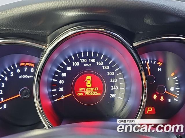 Kia K5 2013 — photo 7