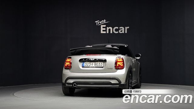 Mini Cooper Convertible 2024 — photo 4
