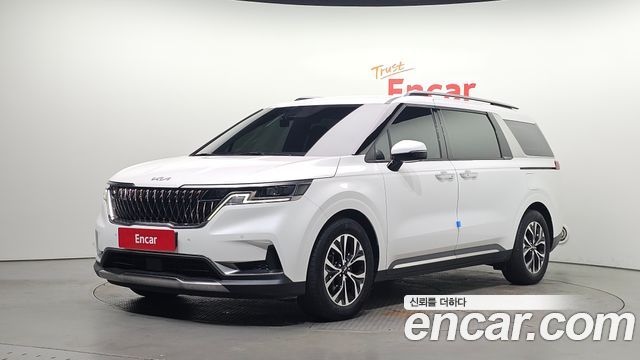 Kia Canival 2022 — photo 1