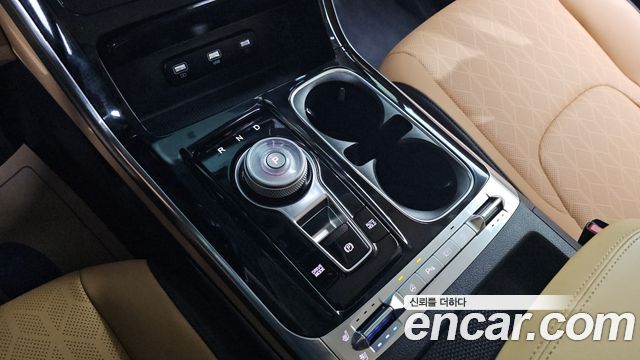 Kia Canival 2022 — photo 9