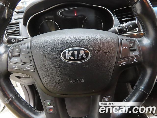 Kia K7 2014 — photo 16