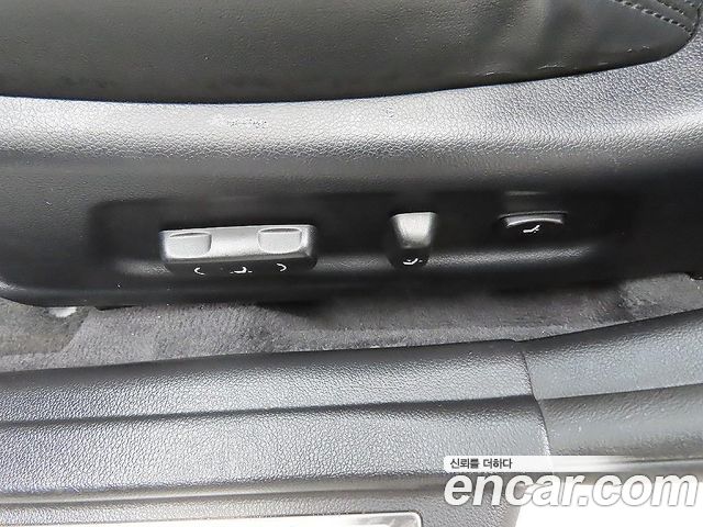 Kia K7 2014 — photo 17