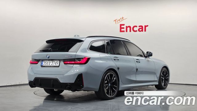 BMW 3-Series 2023 — photo 2