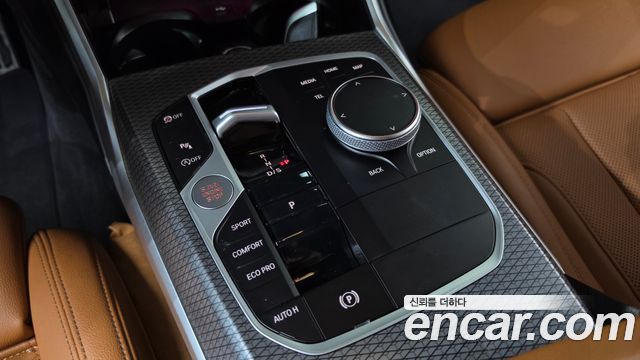 BMW 3-Series 2023 — photo 12