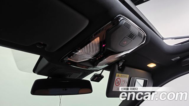 BMW 3-Series 2023 — photo 26