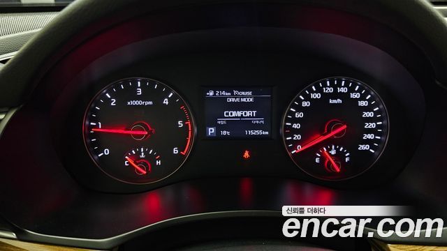Kia K7 2016 — photo 11