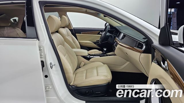 Kia K7 2016 — photo 18