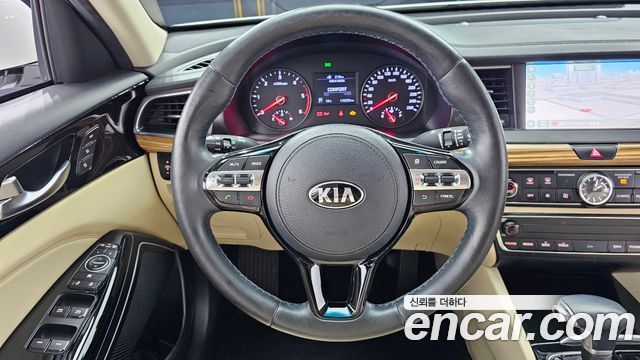 Kia K7 2016 — photo 19