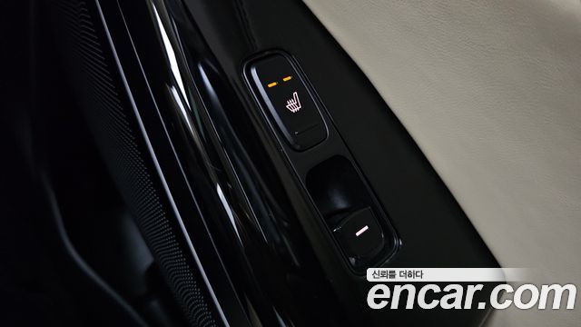 Kia K7 2016 — photo 23