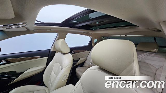 Kia K7 2016 — photo 25