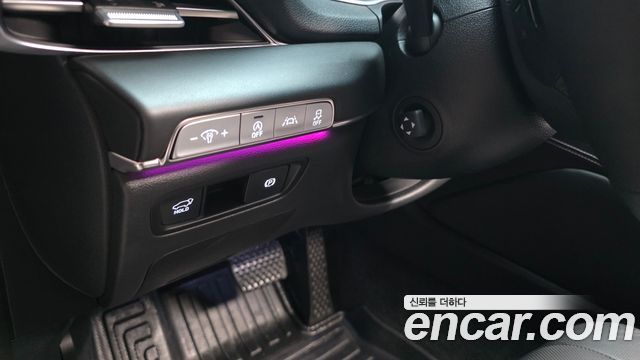 Genesis GV80 2020 — photo 23