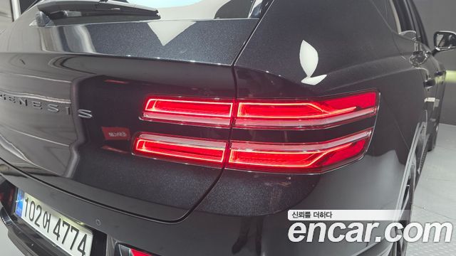 Genesis GV80 2020 — photo 9