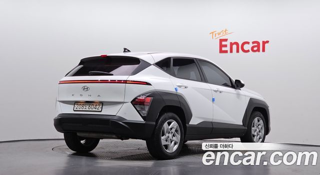 Hyundai Kona 2023 — photo 2